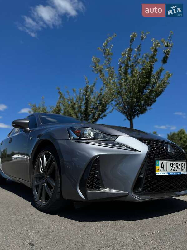 Седан Lexus IS 2018 в Ірпені фото 4 Седан Lexus IS 2018 в Ірпені