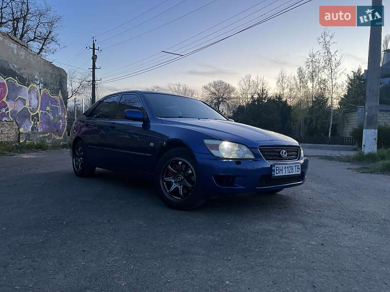 Седан Lexus IS 2001 в Одессе фото 3 Седан Lexus IS 2001 в Одессе