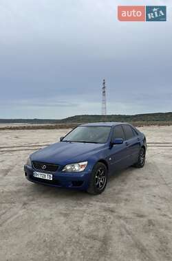 Седан Lexus IS 2001 в 