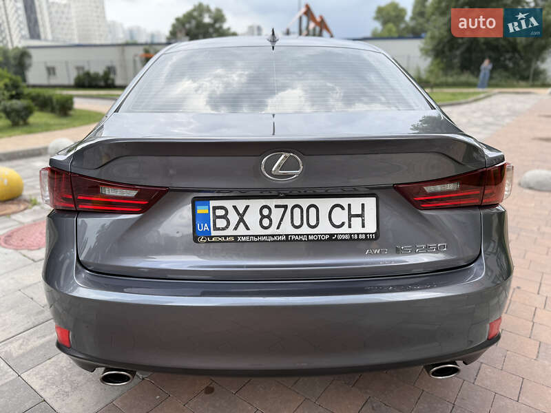 Седан Lexus IS 2013 в Киеве