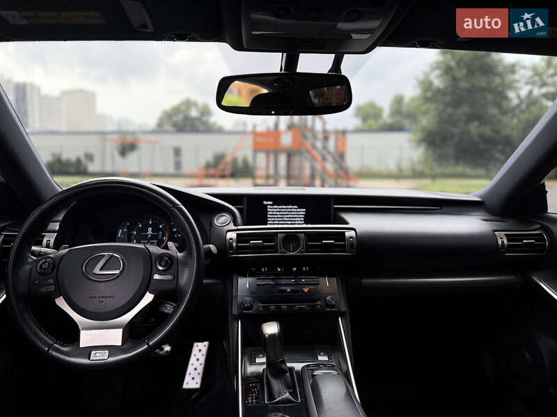Седан Lexus IS 2013 в Киеве