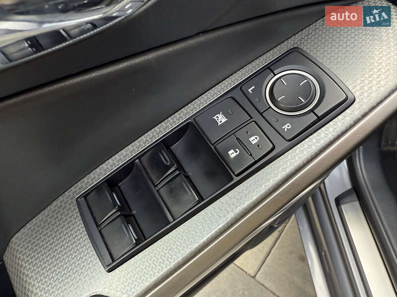 Седан Lexus IS 2013 в Киеве