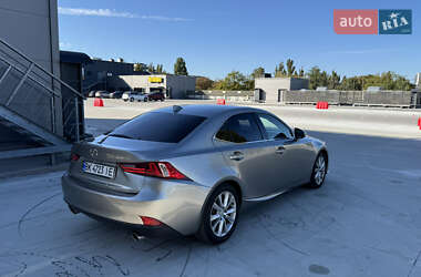 Седан Lexus IS 2014 в 
