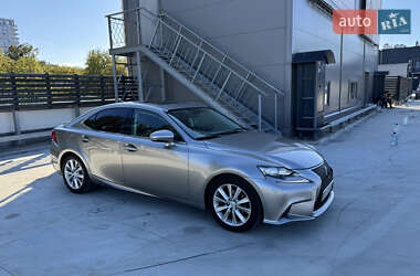 Седан Lexus IS 2014 в 
