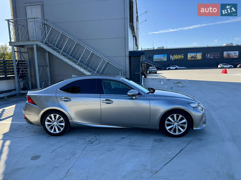 Lexus IS 2014