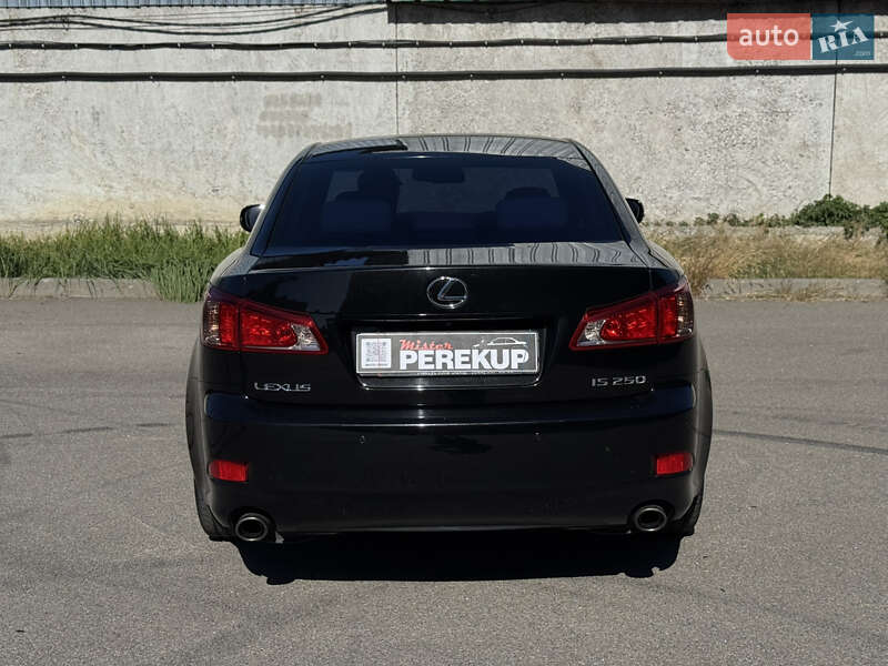 Седан Lexus IS 2011 в Киеве