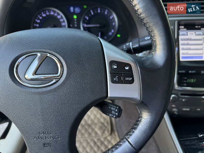 Седан Lexus IS 2011 в Киеве