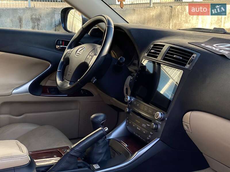 Седан Lexus IS 2007 в Днепре