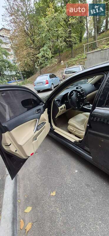 Седан Lexus IS 2006 в Киеве