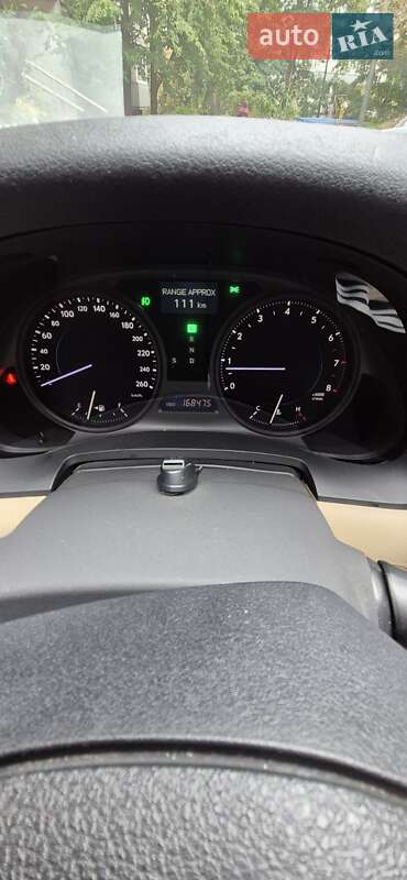 Седан Lexus IS 2006 в Киеве