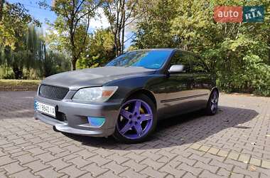 Седан Lexus IS 1999 в Миргороде