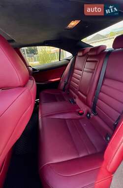 Седан Lexus IS 2015 в 
