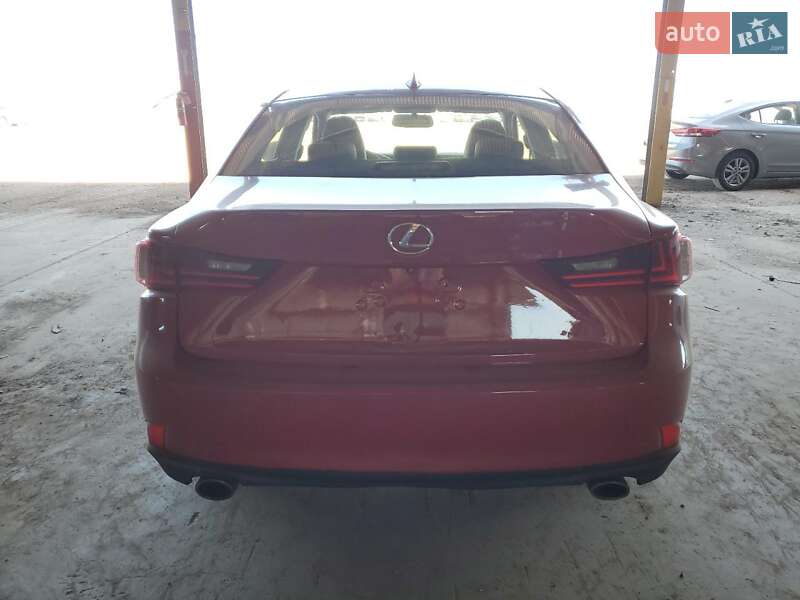 Седан Lexus IS 2015 в Одесі