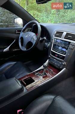 Седан Lexus IS 2008 в 