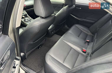 Седан Lexus IS 2014 в 