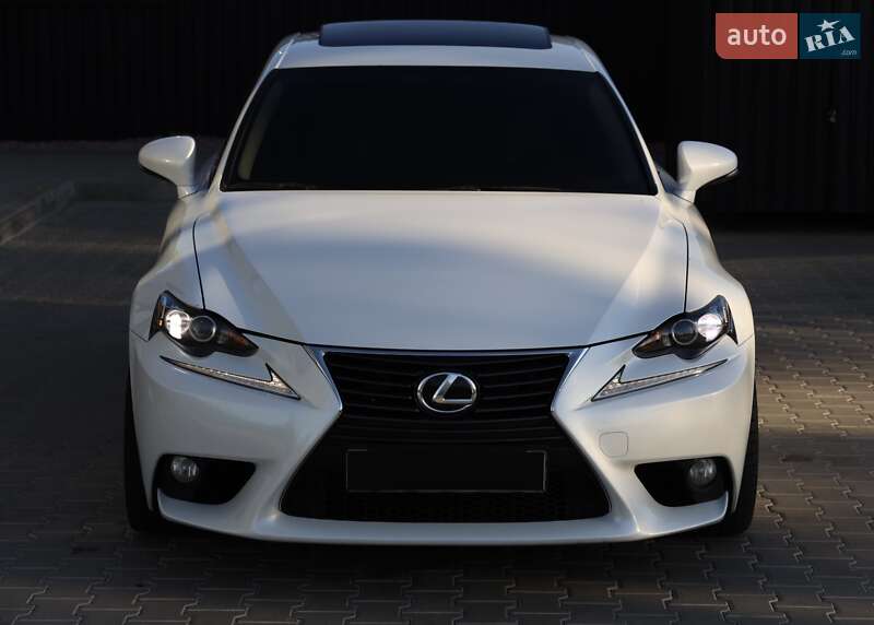 Седан Lexus IS 2013 в Киеве