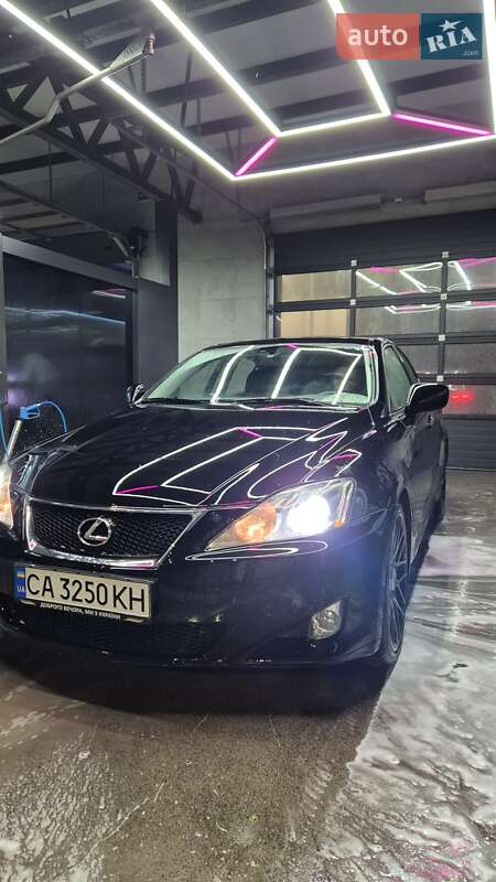 Седан Lexus IS 2007 в 