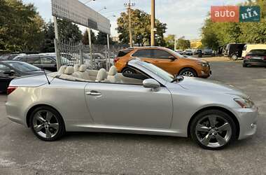 Кабриолет Lexus IS 2010 в 