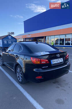 Седан Lexus IS 2005 в 
