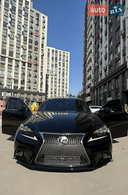 Седан Lexus IS 2016 в 