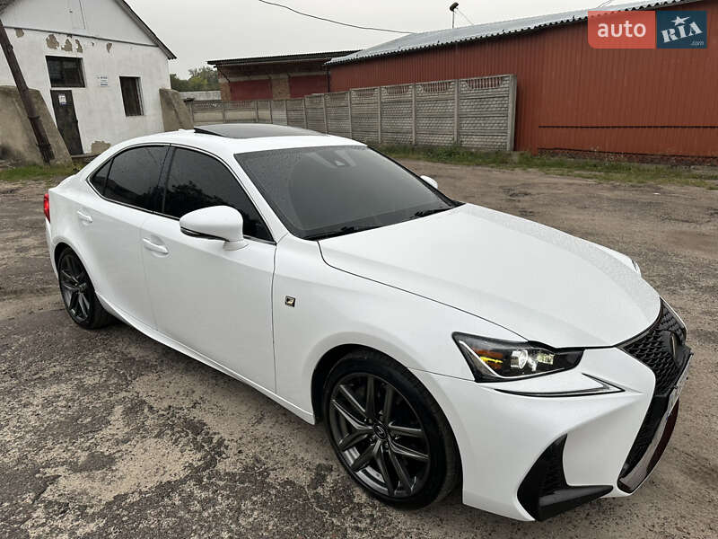 Седан Lexus IS 2018 в Житомире