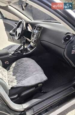 Седан Lexus IS 2006 в 