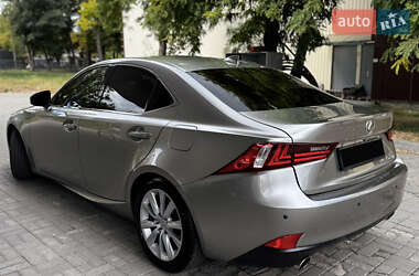 Седан Lexus IS 2013 в 