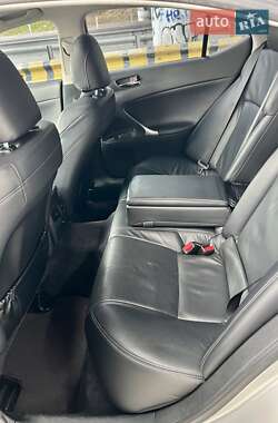 Седан Lexus IS 2010 в 