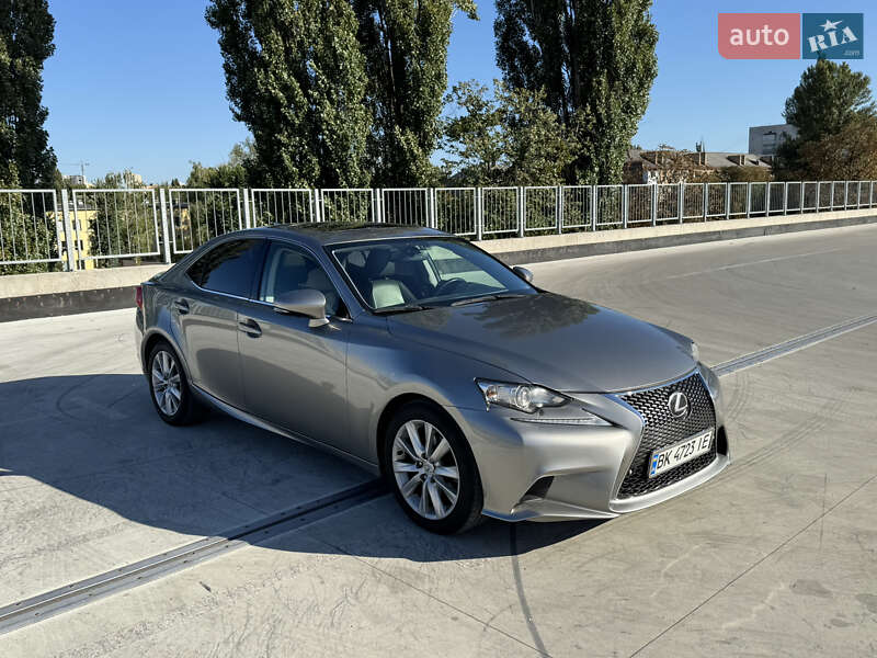 Седан Lexus IS 2014 в Киеве
