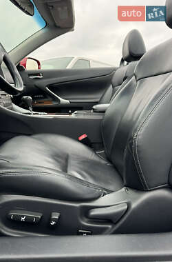 Кабриолет Lexus IS 2011 в 