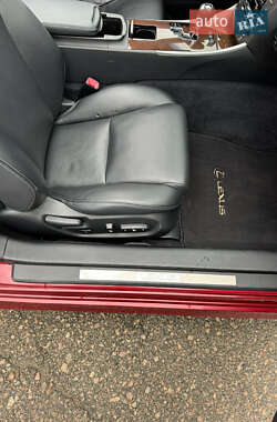Кабриолет Lexus IS 2011 в 