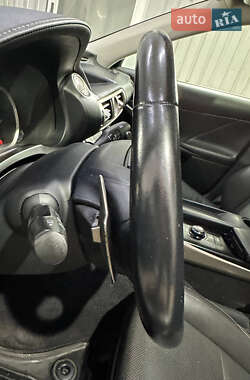 Седан Lexus IS 2014 в 
