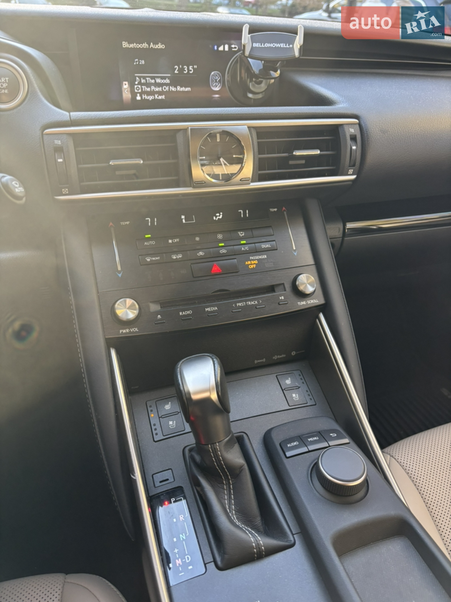 2018 Lexus IS - мініатюра 21