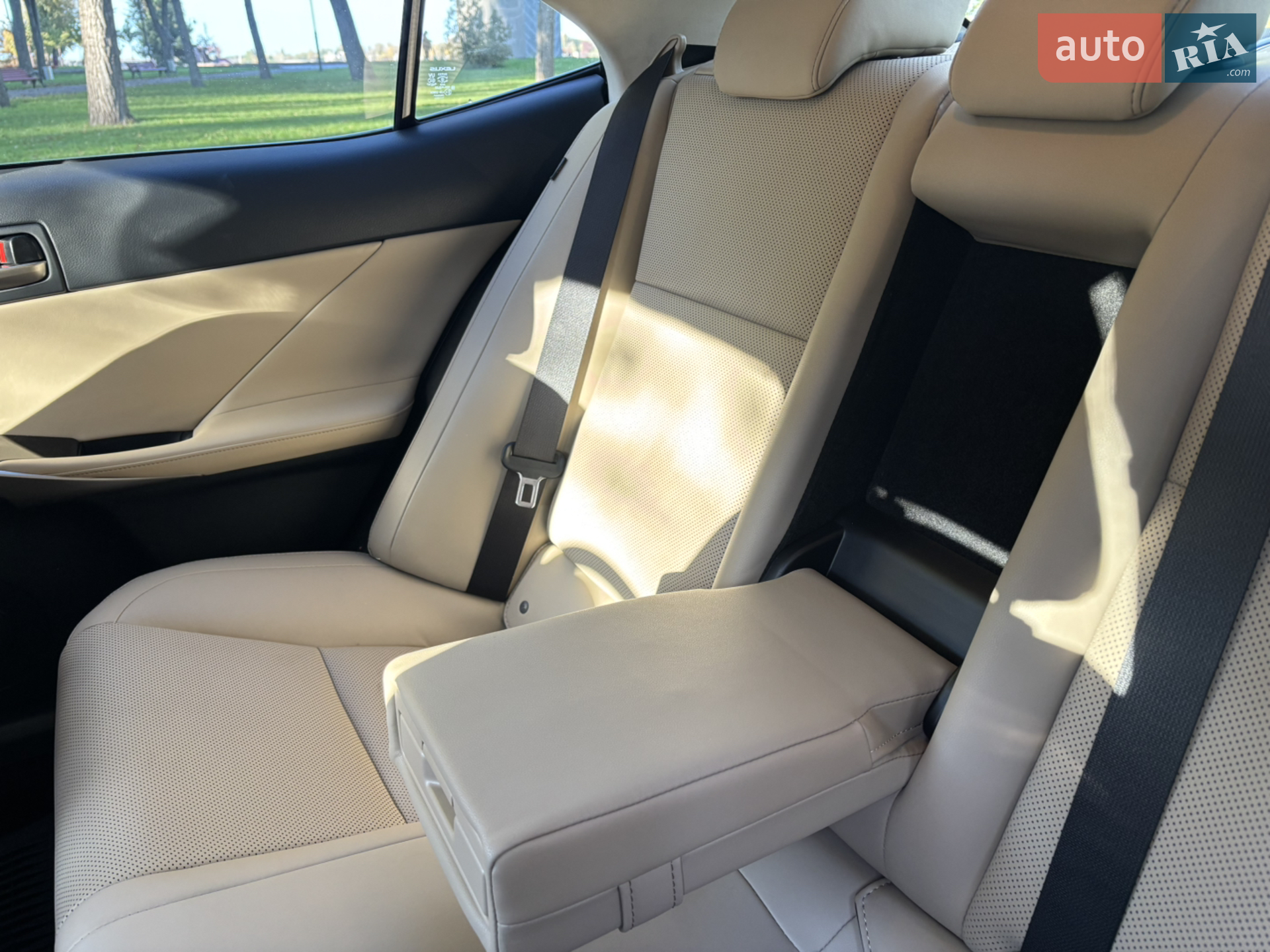 2018 Lexus IS - мініатюра 29