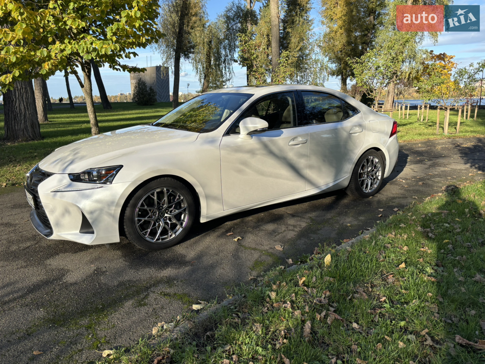 2018 Lexus IS - мініатюра 8