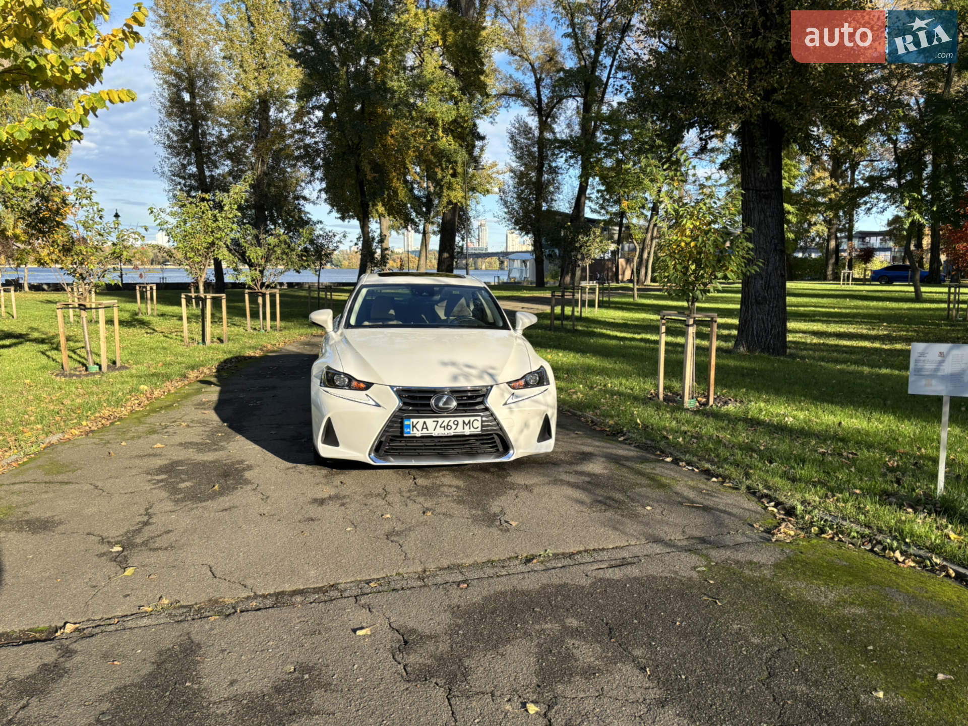 2018 Lexus IS - мініатюра 3
