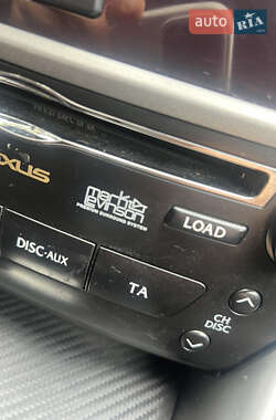 Седан Lexus IS 2006 в 