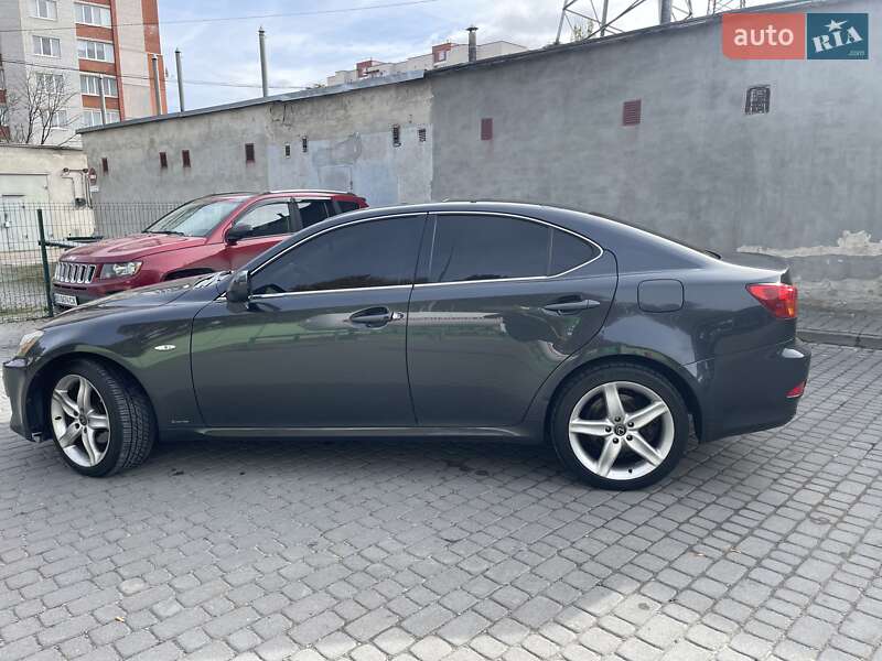 Седан Lexus IS 2006 в Тернополе