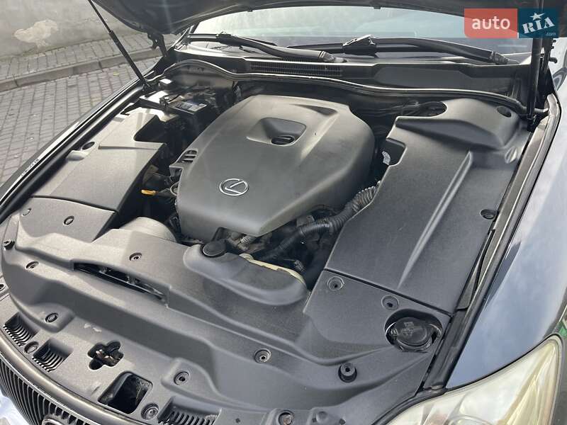 Седан Lexus IS 2006 в Тернополе