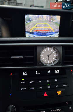 Седан Lexus IS 2014 в 