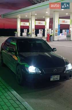 Седан Lexus IS 1999 в Болграде