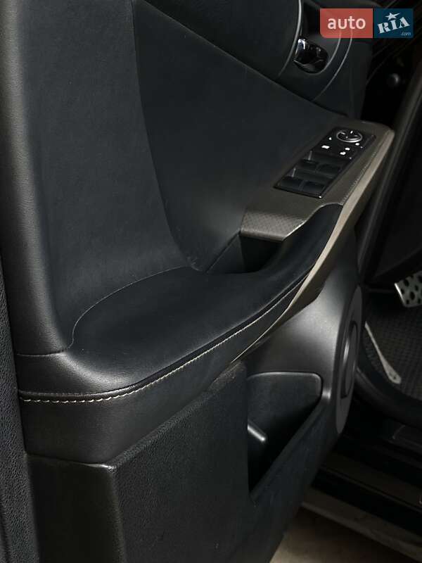 Седан Lexus IS 2015 в Богодухіву фото 23 Седан Lexus IS 2015 в Богодухіву