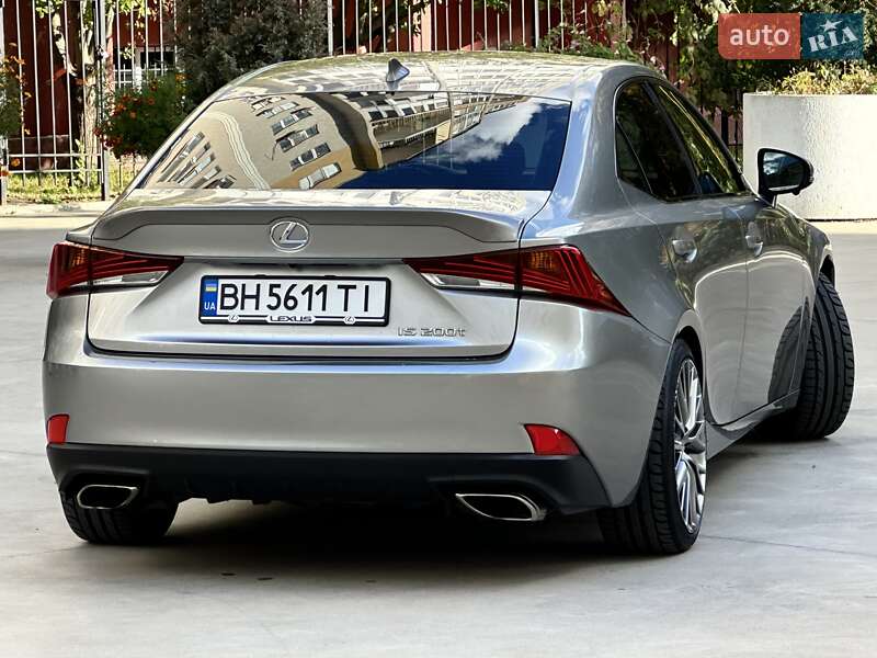 Седан Lexus IS 2017 в Одессе