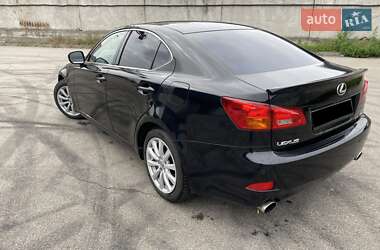 Седан Lexus IS 2006 в 