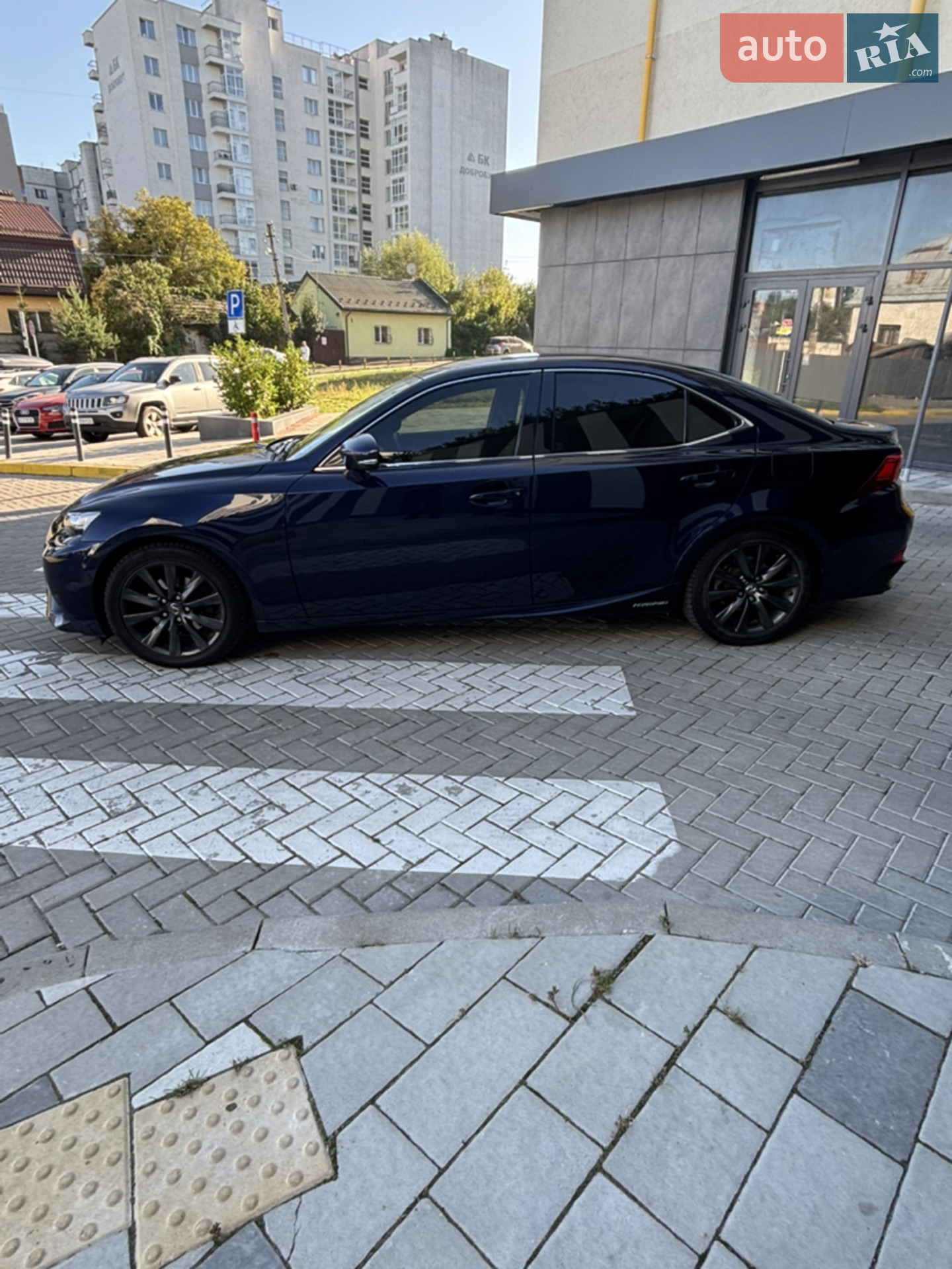 2015 Lexus IS - мініатюра 11