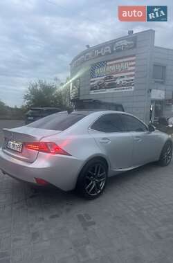 Седан Lexus IS 2016 в 