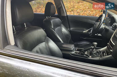 Седан Lexus IS 2005 в  фото 6 Седан Lexus IS 2005 в