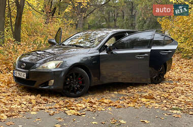 Седан Lexus IS 2005 в  фото 7 Седан Lexus IS 2005 в