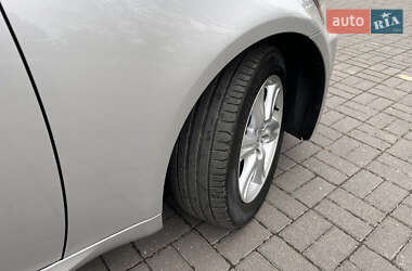 Седан Lexus IS 2009 в 