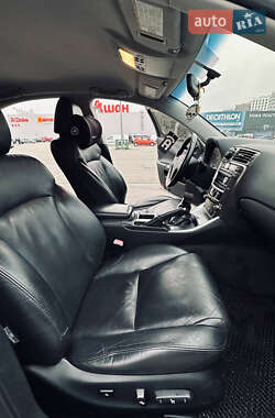 Седан Lexus IS 2006 в  фото 12 Седан Lexus IS 2006 в